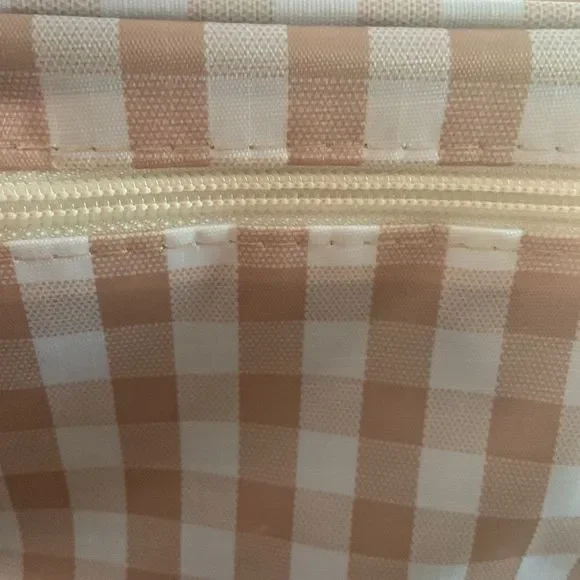 NIP waterproof travel make up bag silver zippers - Picture 3 of 13